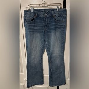 American Eagle Stretch Kick Boot Women’s Jeans Size 16